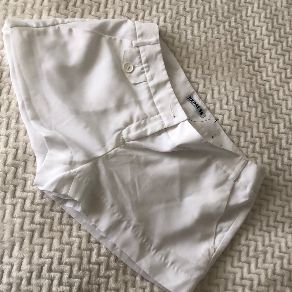 NEW! White express tailored shorts
